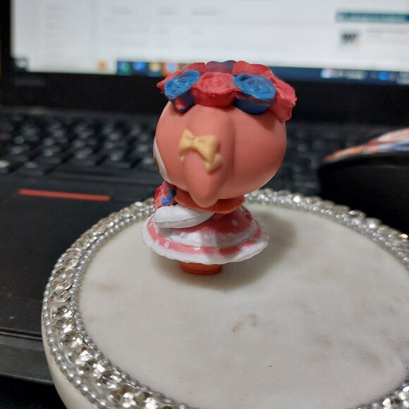 Cute My Melody Toy Figurine In a Pretty Dress - Picture 8 of 9